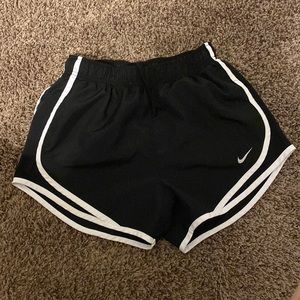 Nike running short